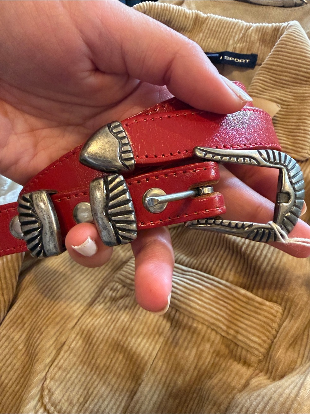 VTG red belt✨